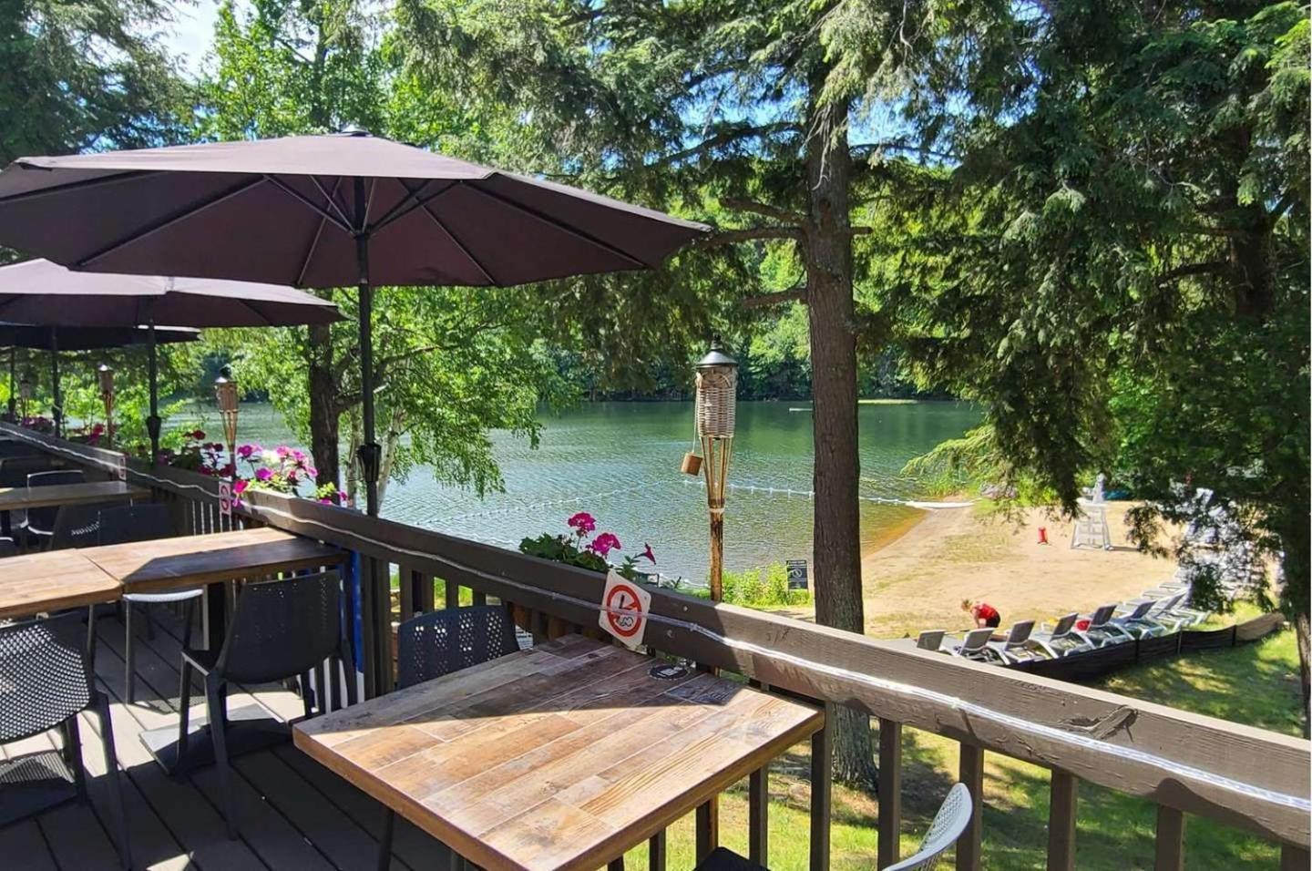 Chateau Morritt Mont-Tremblant Exterior photo